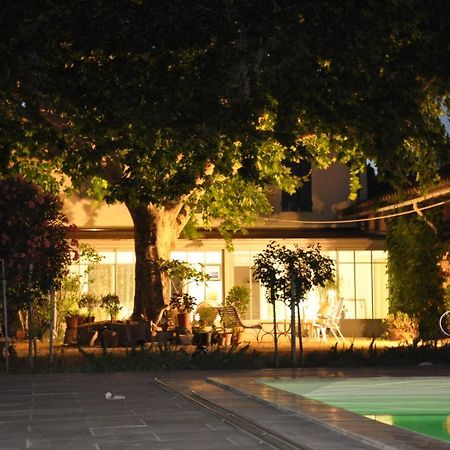 La Ferme De Tonton Jules 2 Hotel Entraigues-sur-la-Sorgue Exterior photo